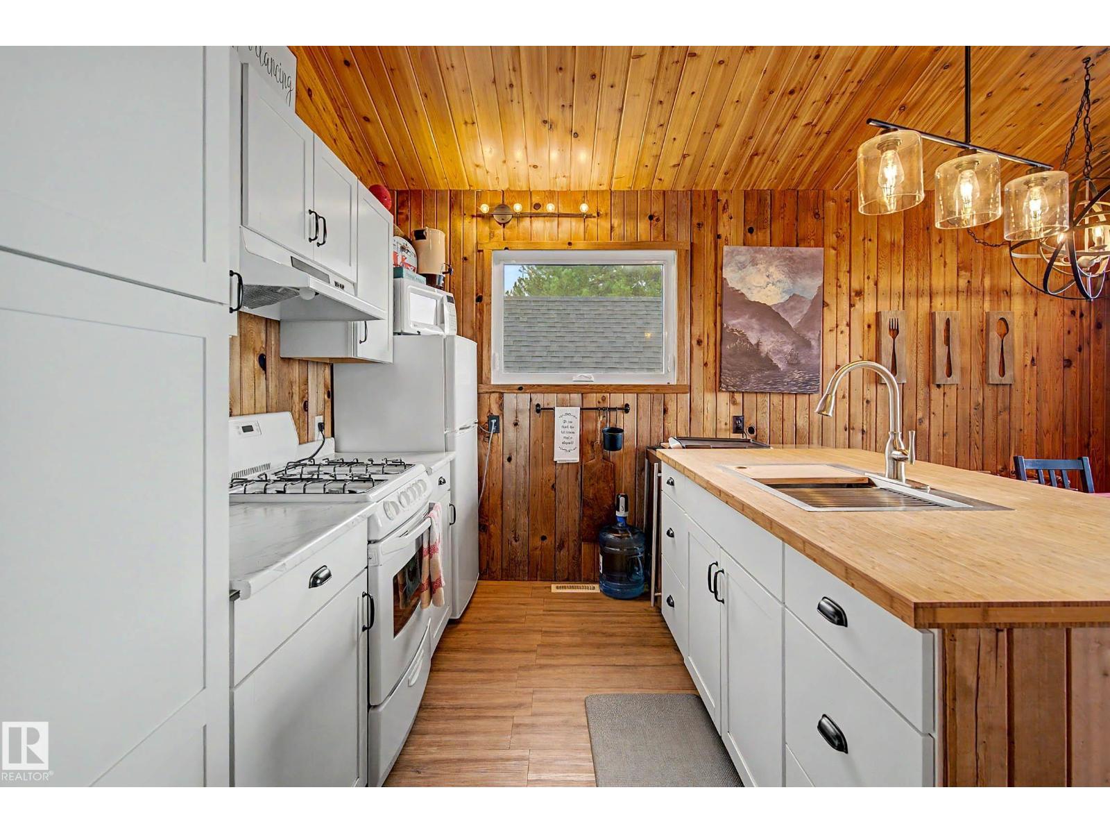 624 Lakeshore Dr Dr E, Rural Wetaskiwin County, Alberta T0C 0T0 - Photo 37 - E4504635