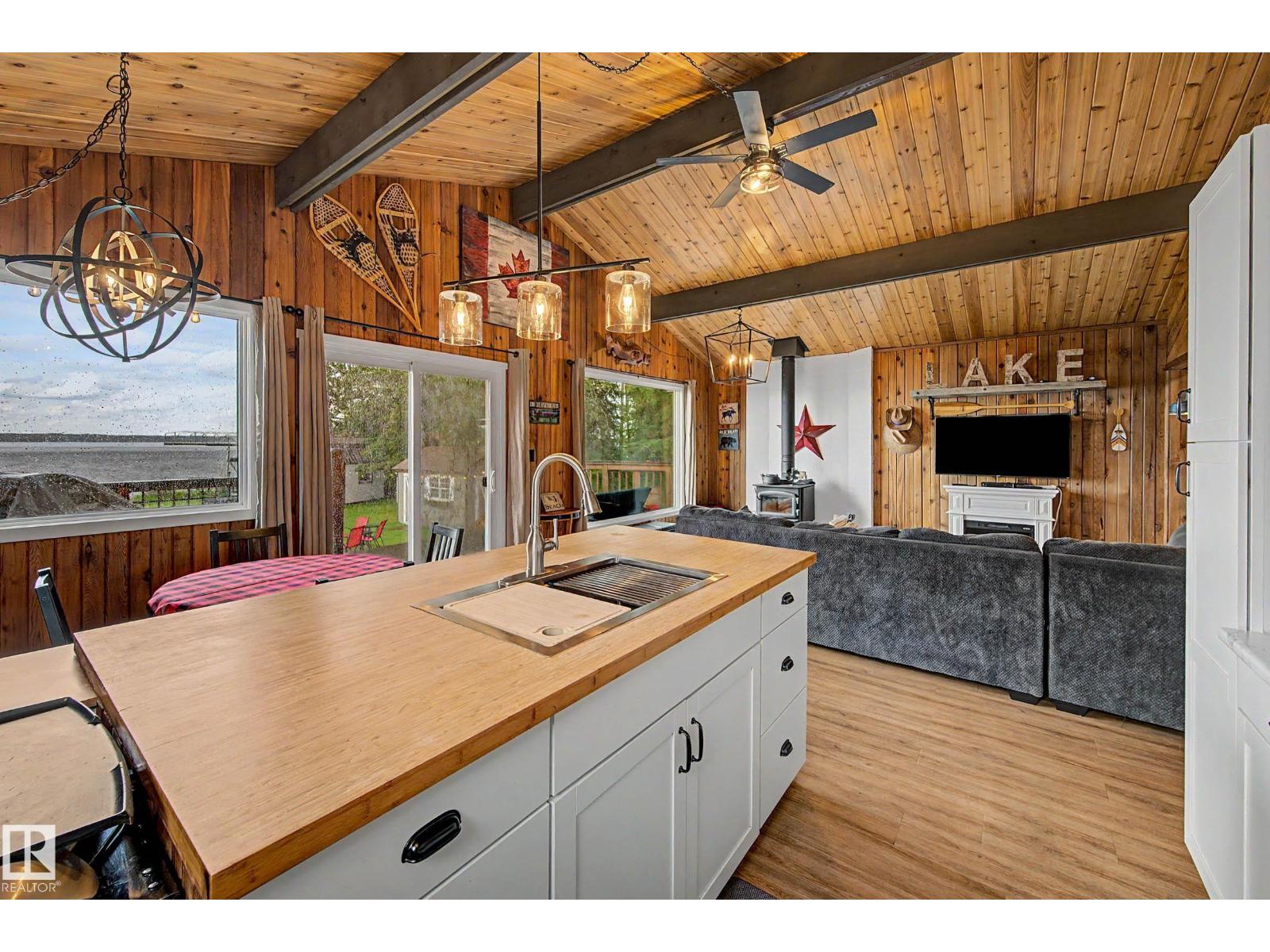 624 Lakeshore Dr Dr E, Rural Wetaskiwin County, Alberta T0C 0T0 - Photo 39 - E4504635