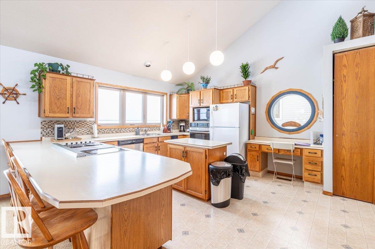35 Lakeshore Dr, Rural Wetaskiwin County, Alberta  T0C 2V0 - Photo 7 - E4504814