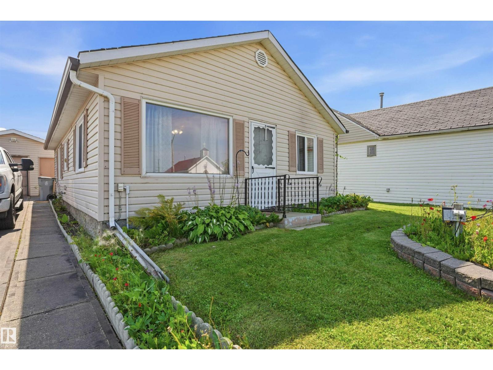 4741 51 Ave, Wildwood, Alberta T0E 2M0 - Photo 3 - E4505333