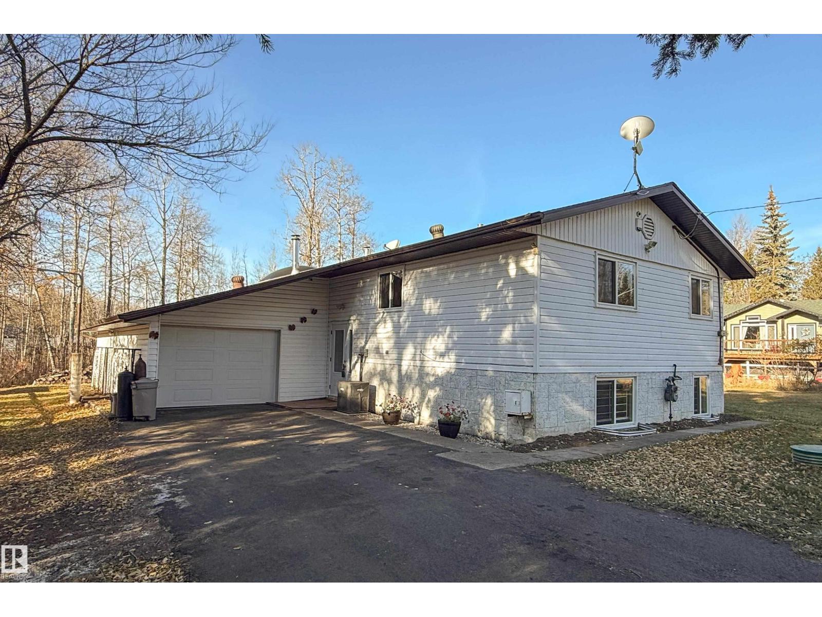 620 & 621 6 St, Rural Lac Ste. Anne County, Alberta  T0E 1A0 - Photo 3 - E4505691