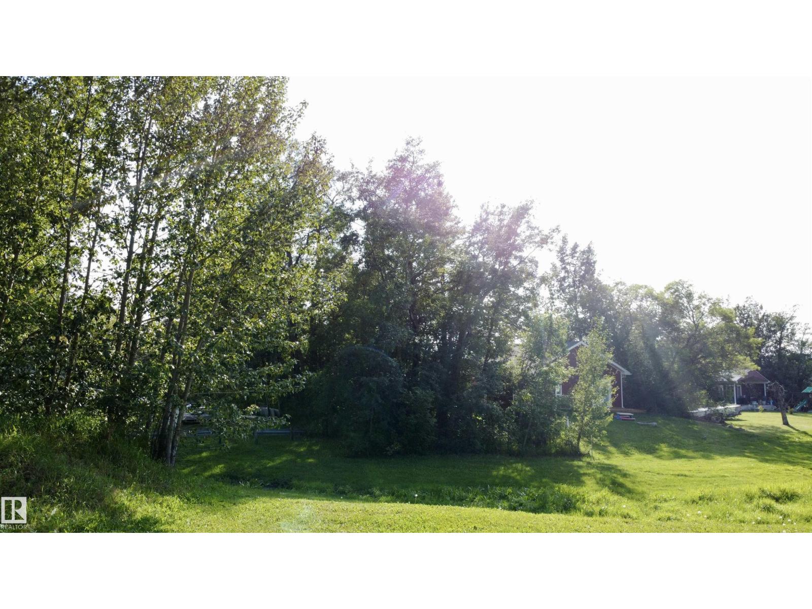 4704 50a St, Rural Lac Ste. Anne County, Alberta  T0E 0A0 - Photo 1 - E4506052