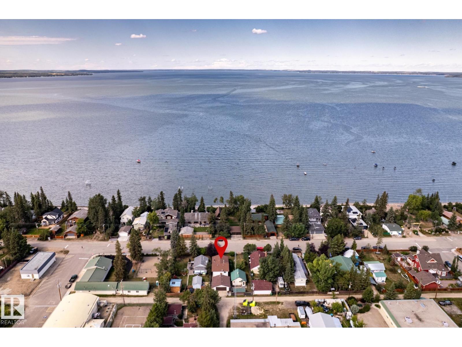 614 1 AV, Rural Wetaskiwin County, Alberta