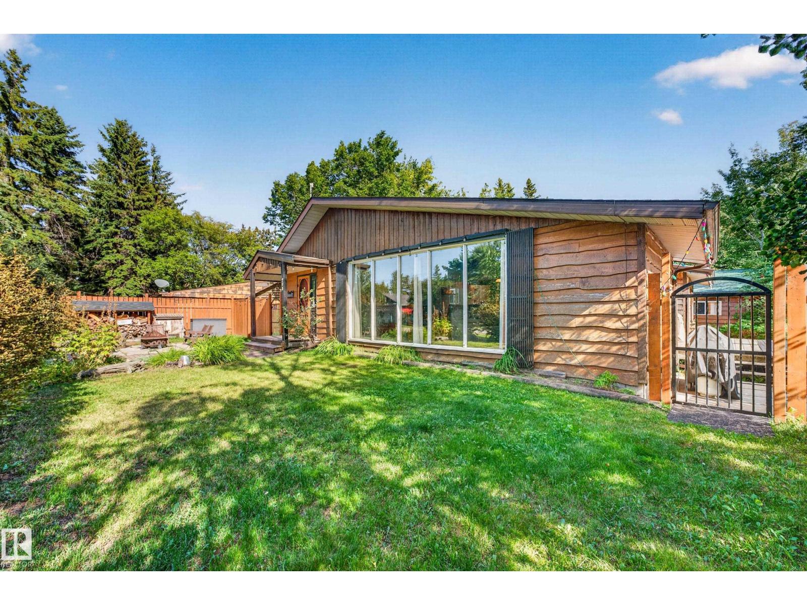 208 1 Av, Rural Wetaskiwin County, Alberta  T0C 1X0 - Photo 3 - E4506846