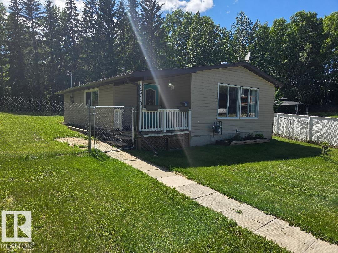 1618 Marine Cr, Rural Lac Ste. Anne County, Alberta T0E 0A2 - Photo 1 - E4506966