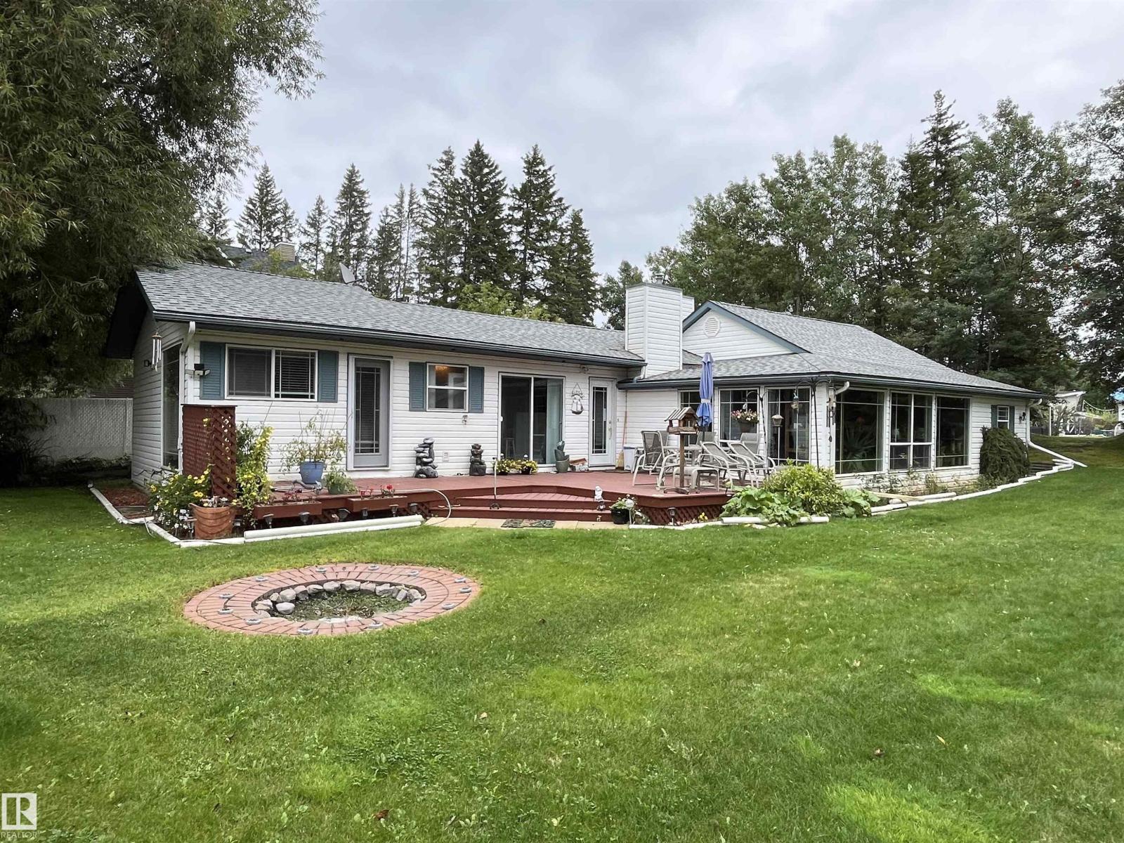 5224 50 Av Se, Rural Lac Ste. Anne County, Alberta T0E 0A0 - Photo 1 - E4507738