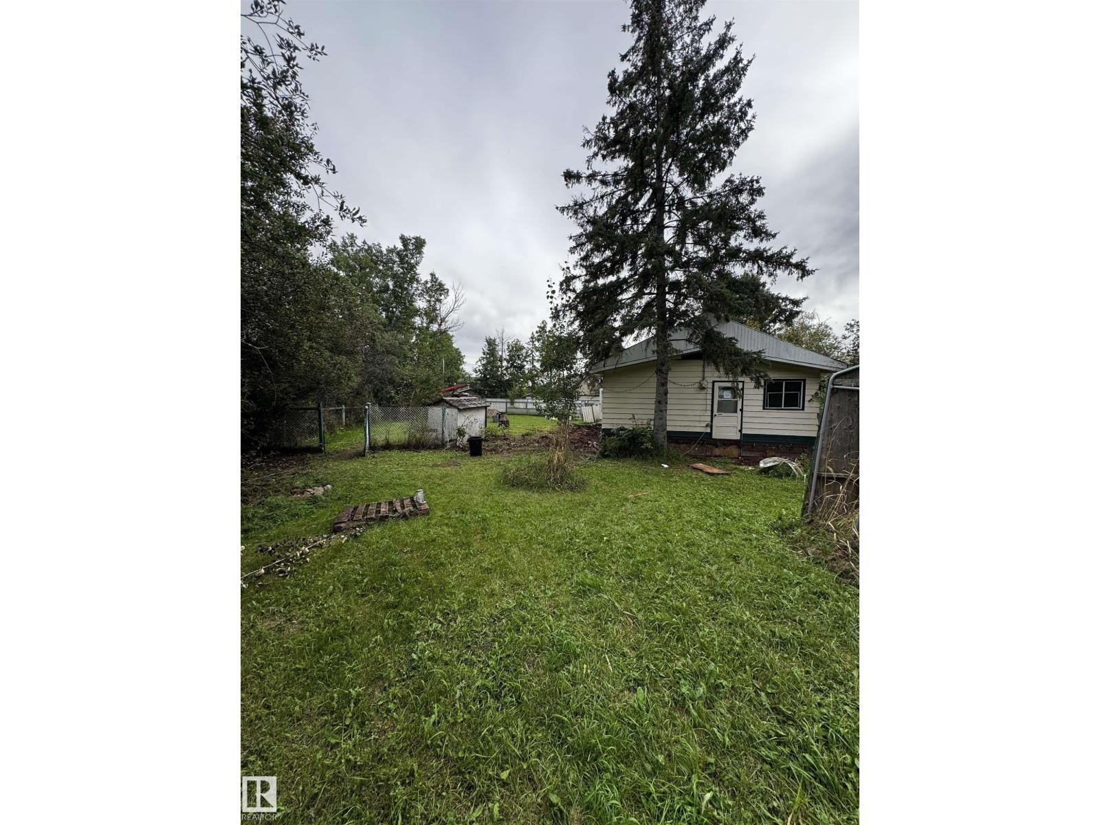 4410 Leisure Ln, Rural Lac Ste. Anne County, Alberta  T0E 1V0 - Photo 16 - E4508054