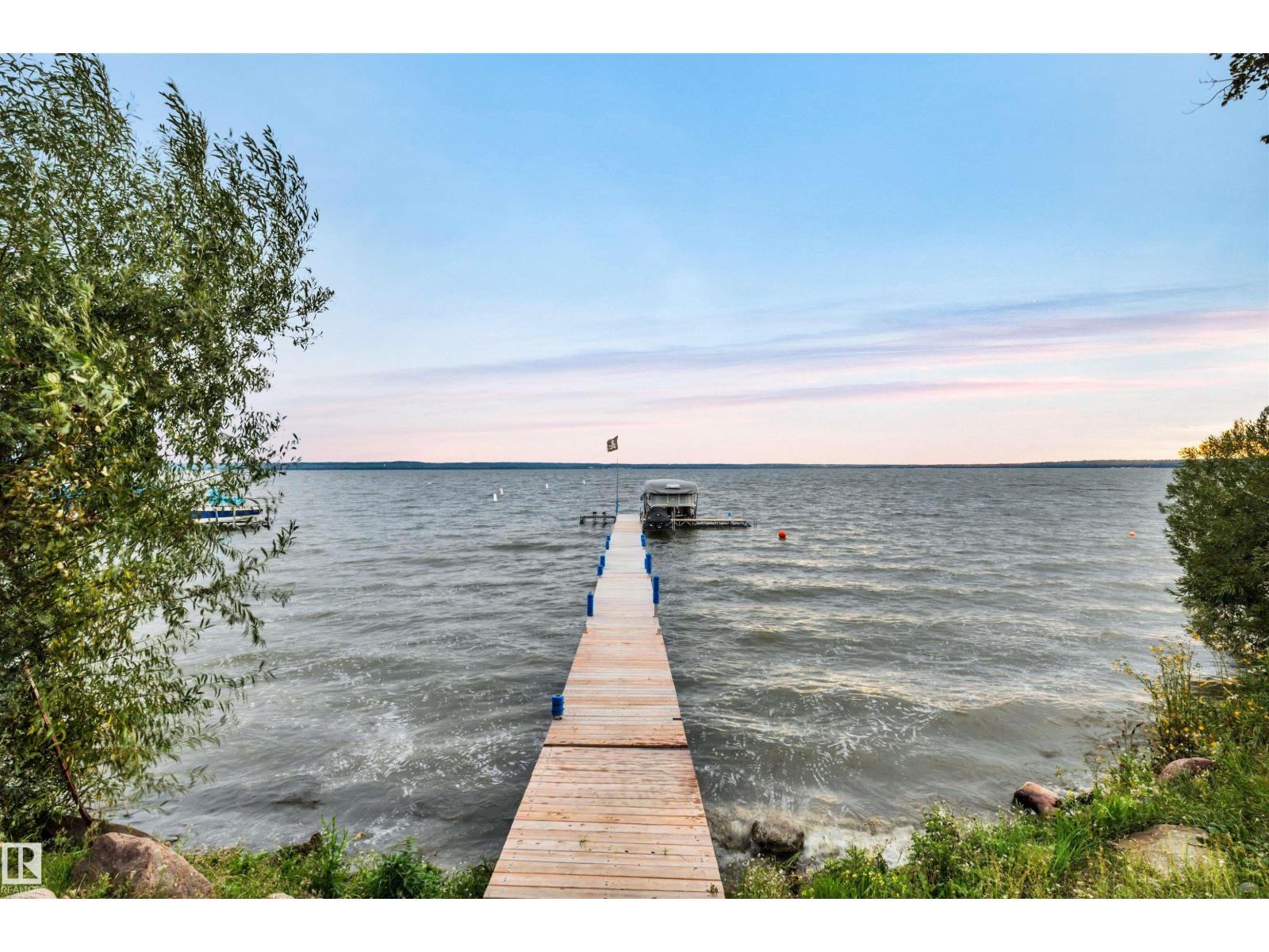 66 Beach Av, Rural Leduc County, Alberta  T0C 2P0 - Photo 58 - E4508507