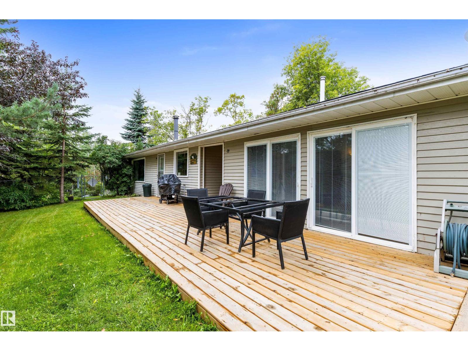 522 5 St, Rural Lac Ste. Anne County, Alberta  T0E 1A0 - Photo 3 - E4508750