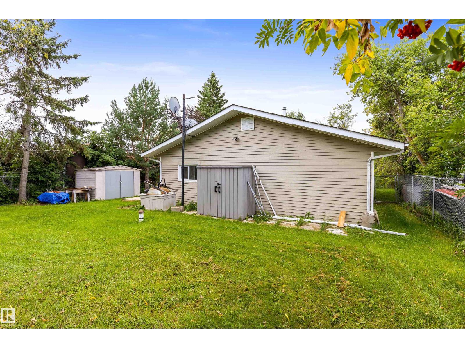 522 5 St, Rural Lac Ste. Anne County, Alberta  T0E 1A0 - Photo 33 - E4508750