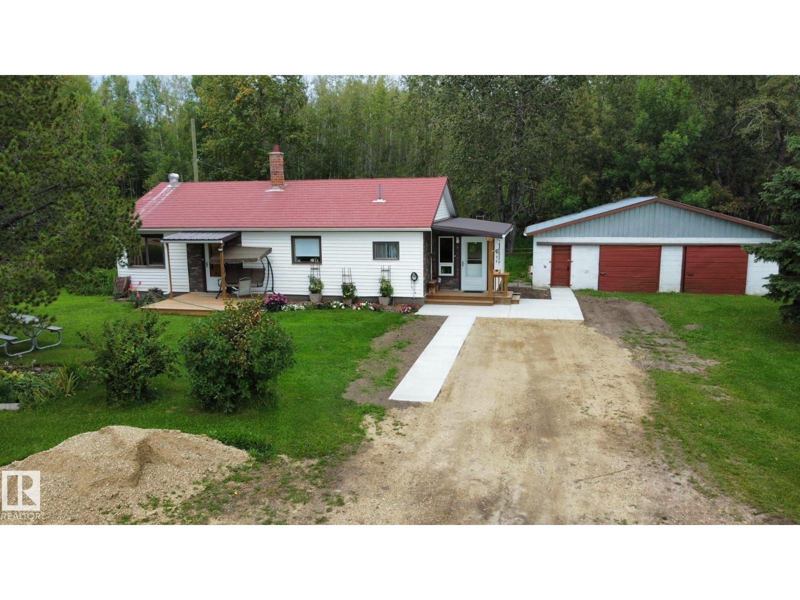 53123 Rge Road 43, Rural Parkland County, Alberta T0E 0A4 - Photo 2 - E4509173