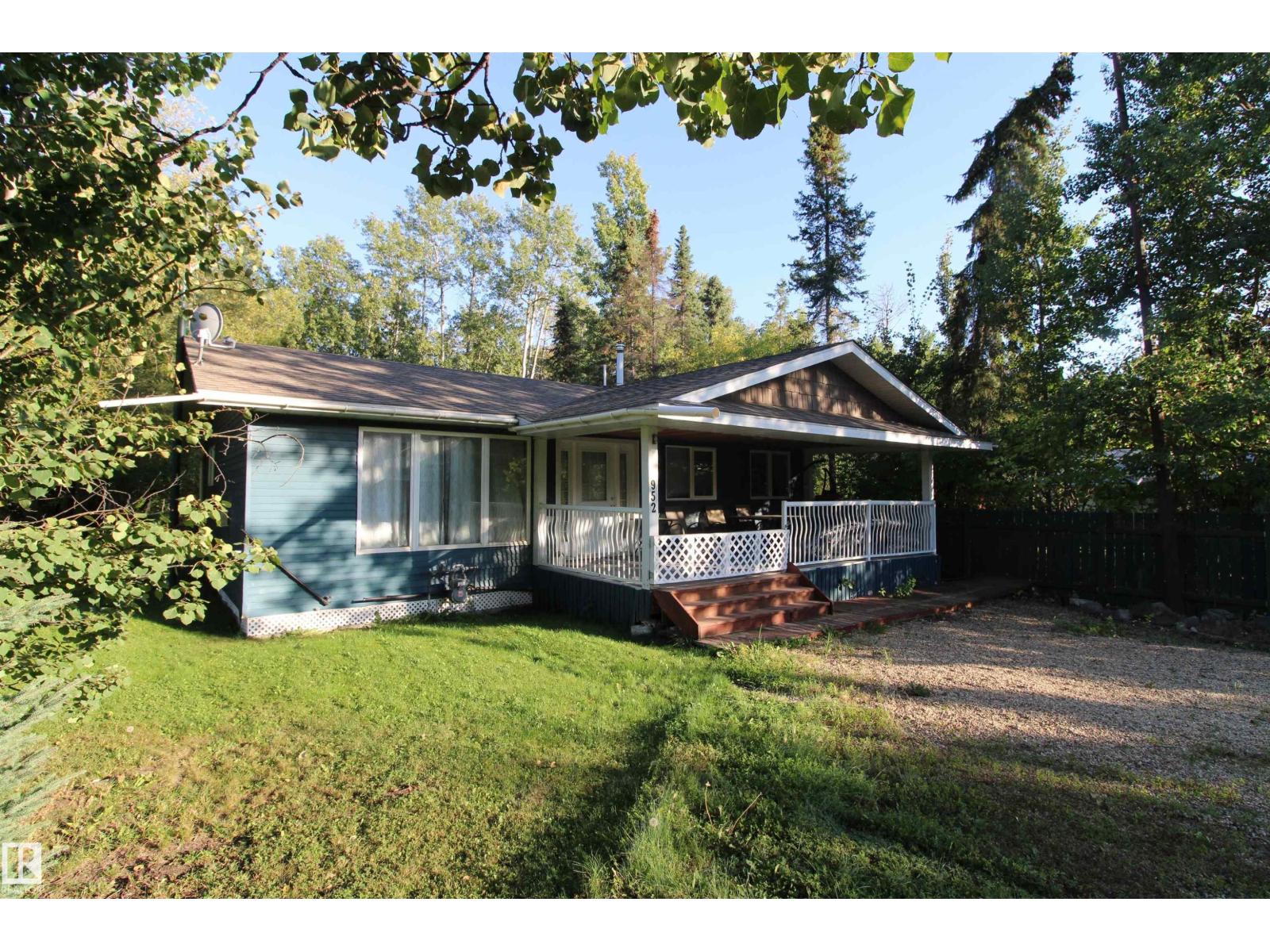 952 9 St, Rural Lac Ste. Anne County, Alberta T0E 1A0 - Photo 3 - E4509923
