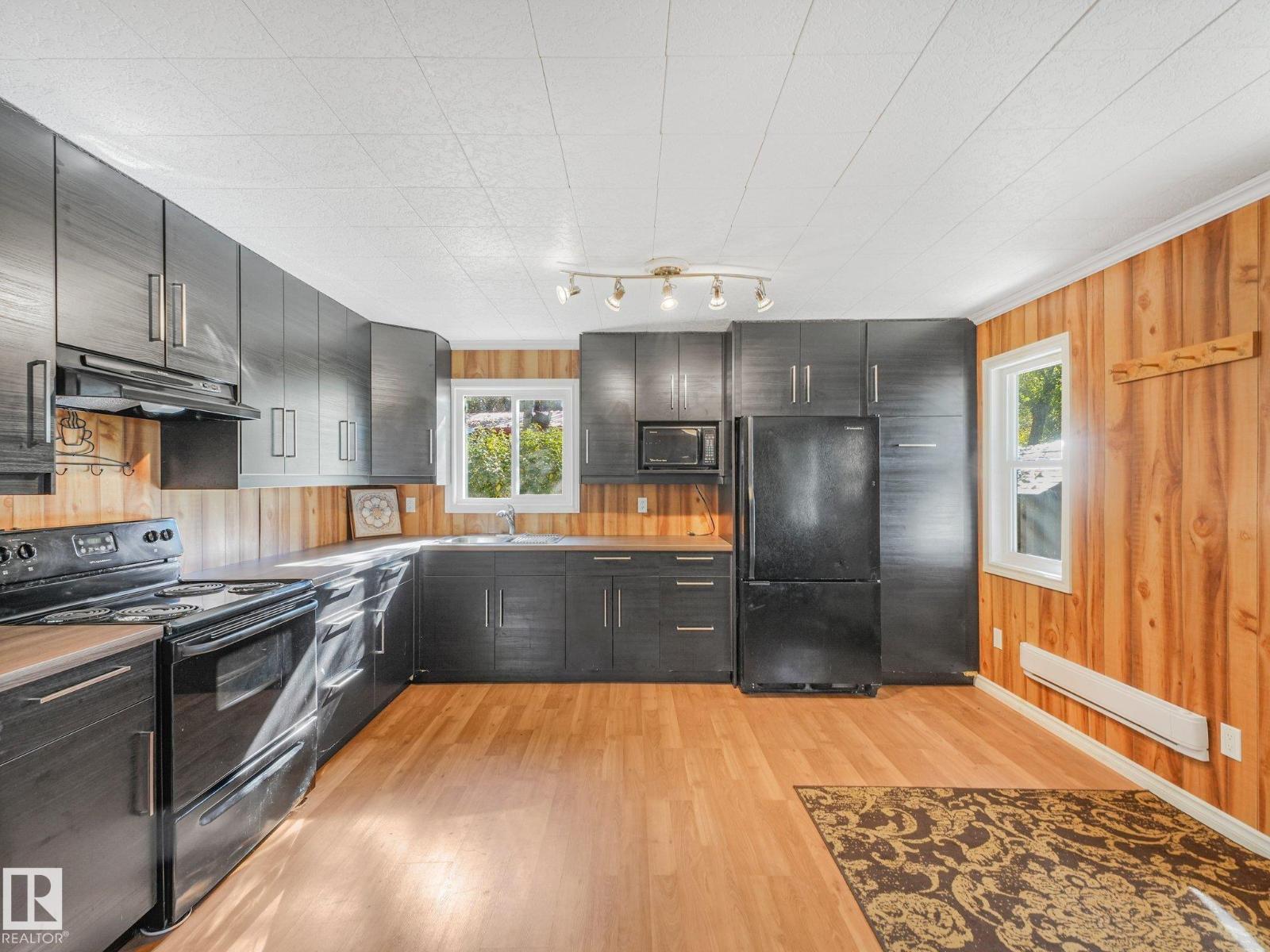 52220 Hwy 770, Rural Parkland County, Alberta T0E 0H0 - Photo 11 - E4510461