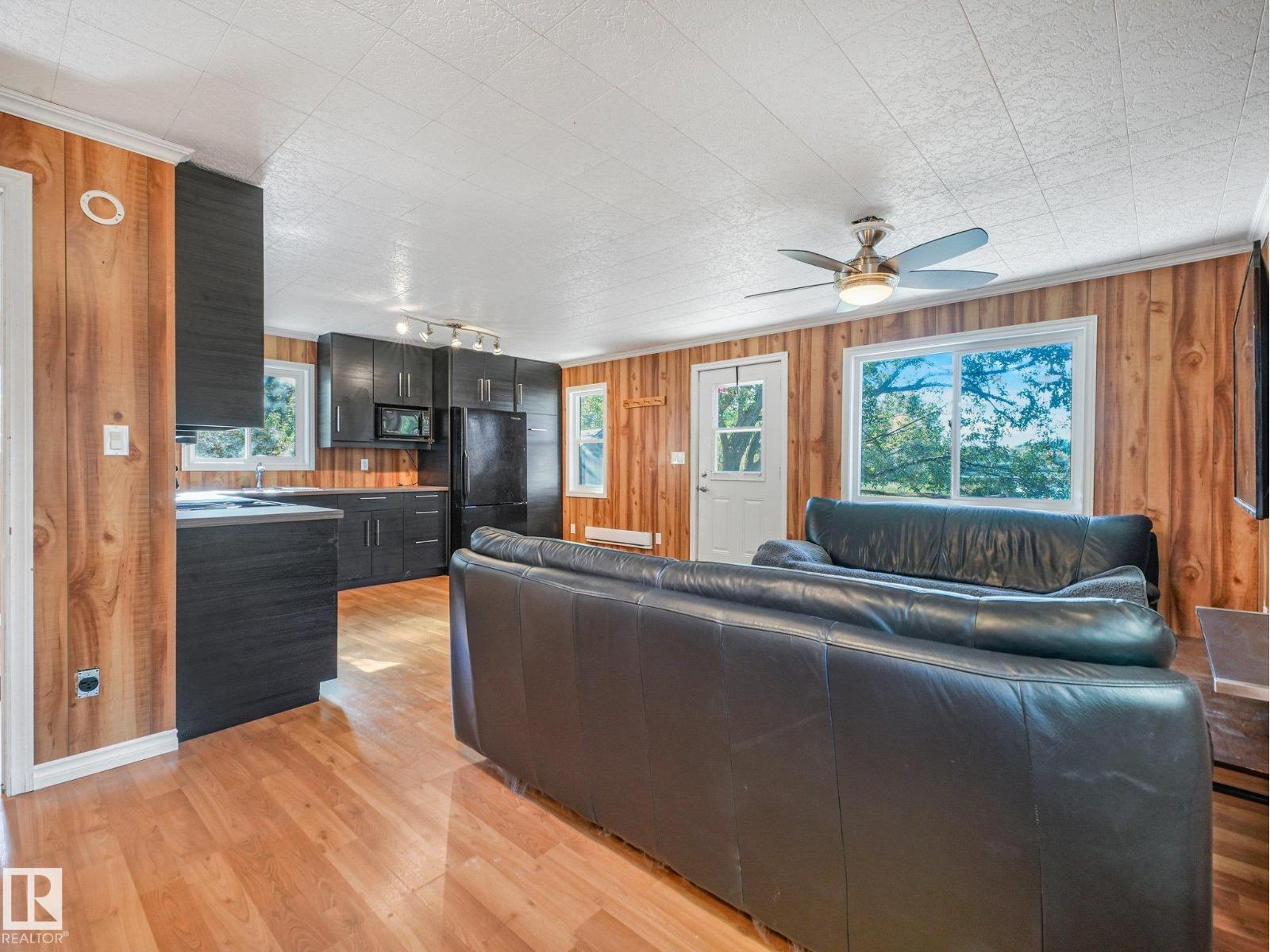 52220 Hwy 770, Rural Parkland County, Alberta T0E 0H0 - Photo 13 - E4510461