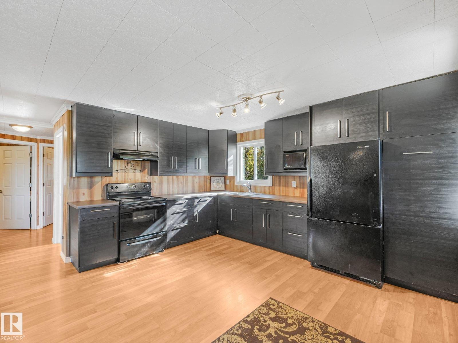 52220 Hwy 770, Rural Parkland County, Alberta T0E 0H0 - Photo 8 - E4510461