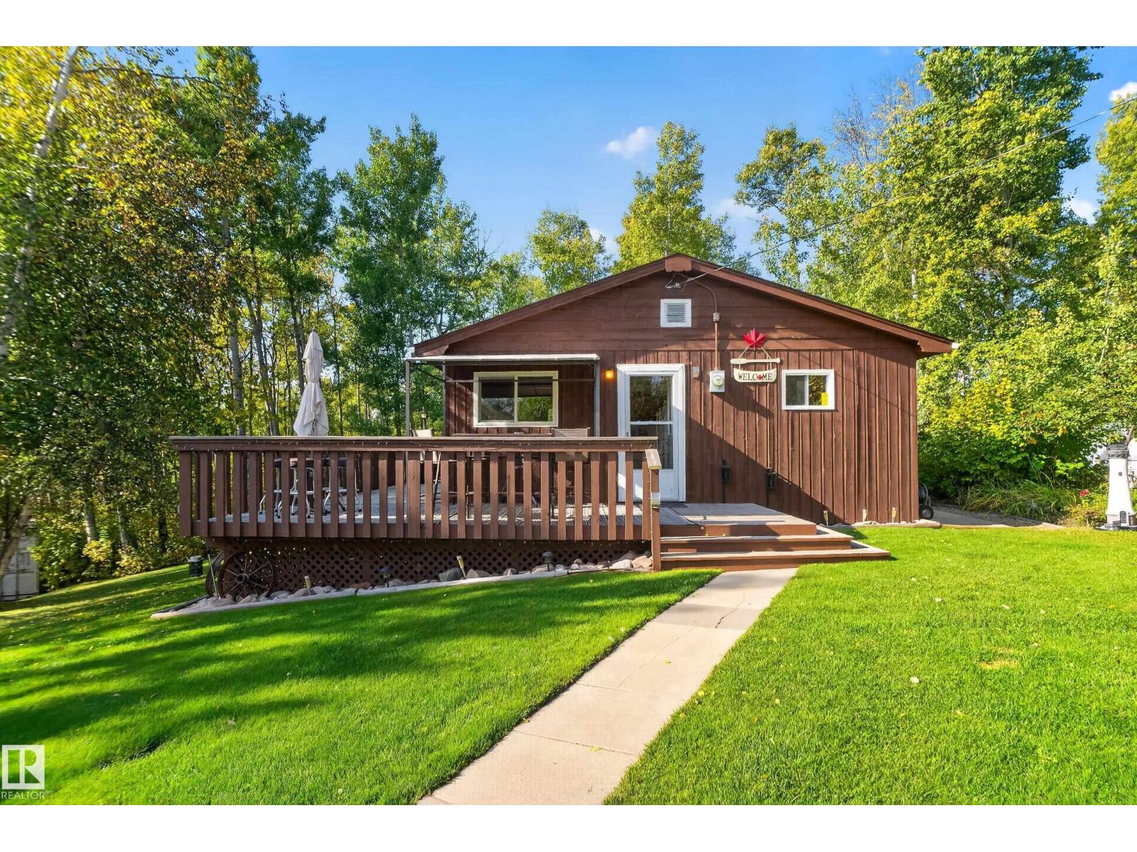 9 Horseshoe Cr, Rural Lac Ste. Anne County, Alberta T0E 1A0 - Photo 1 - E4510503