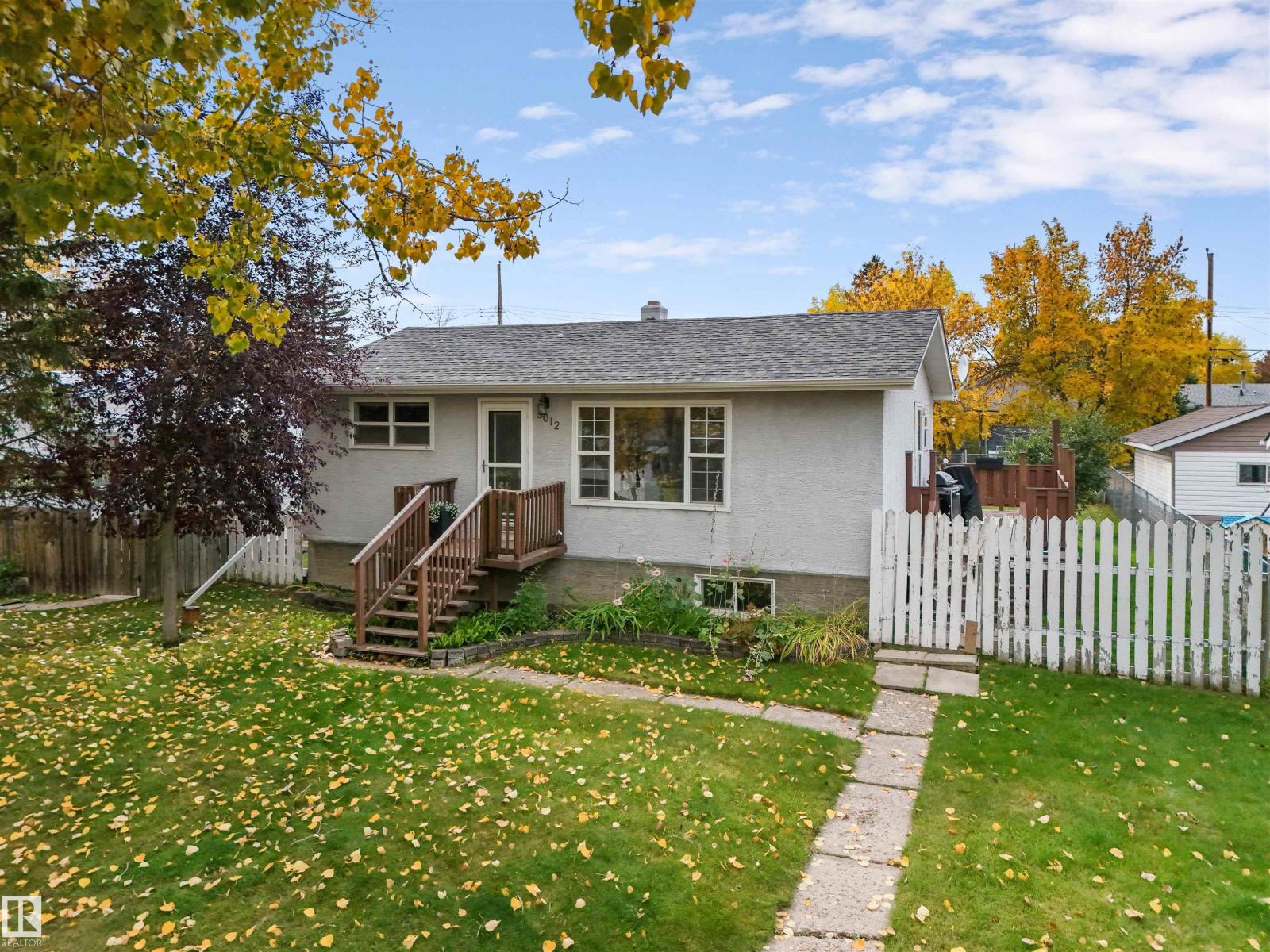5012 45 St, Drayton Valley, Alberta T7A 1C1 - Photo 2 - E4510552