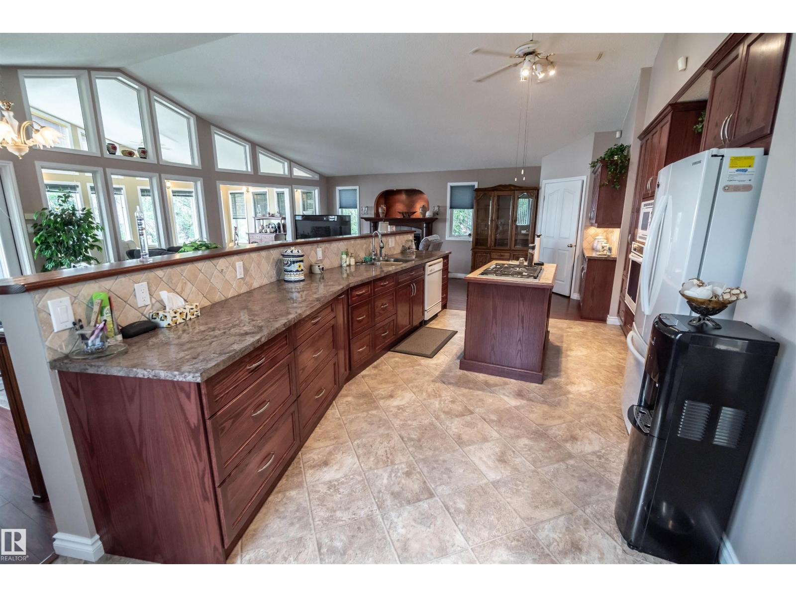 4740 Sunset Dr, Rural Lac Ste. Anne County, Alberta  T0E 0A0 - Photo 28 - E4511212