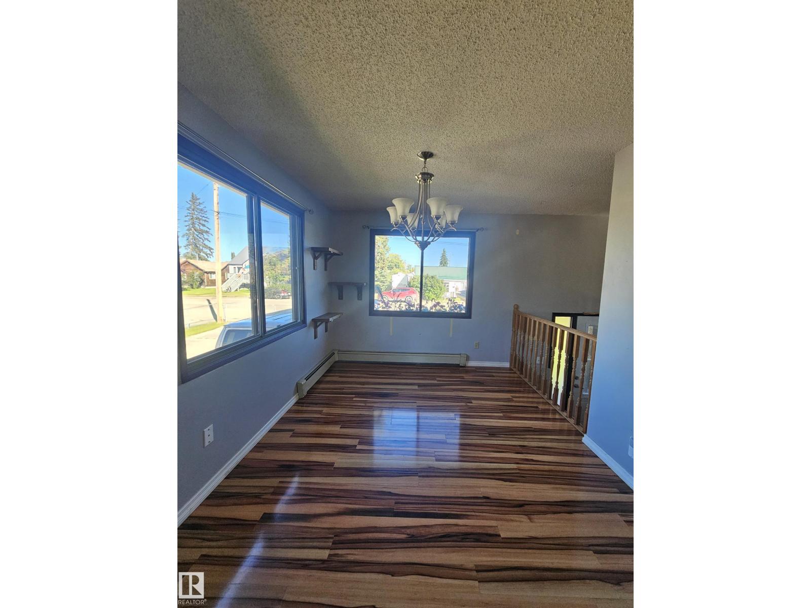 4916 53 St, Entwistle, Alberta T0E 0S0 - Photo 4 - E4511592