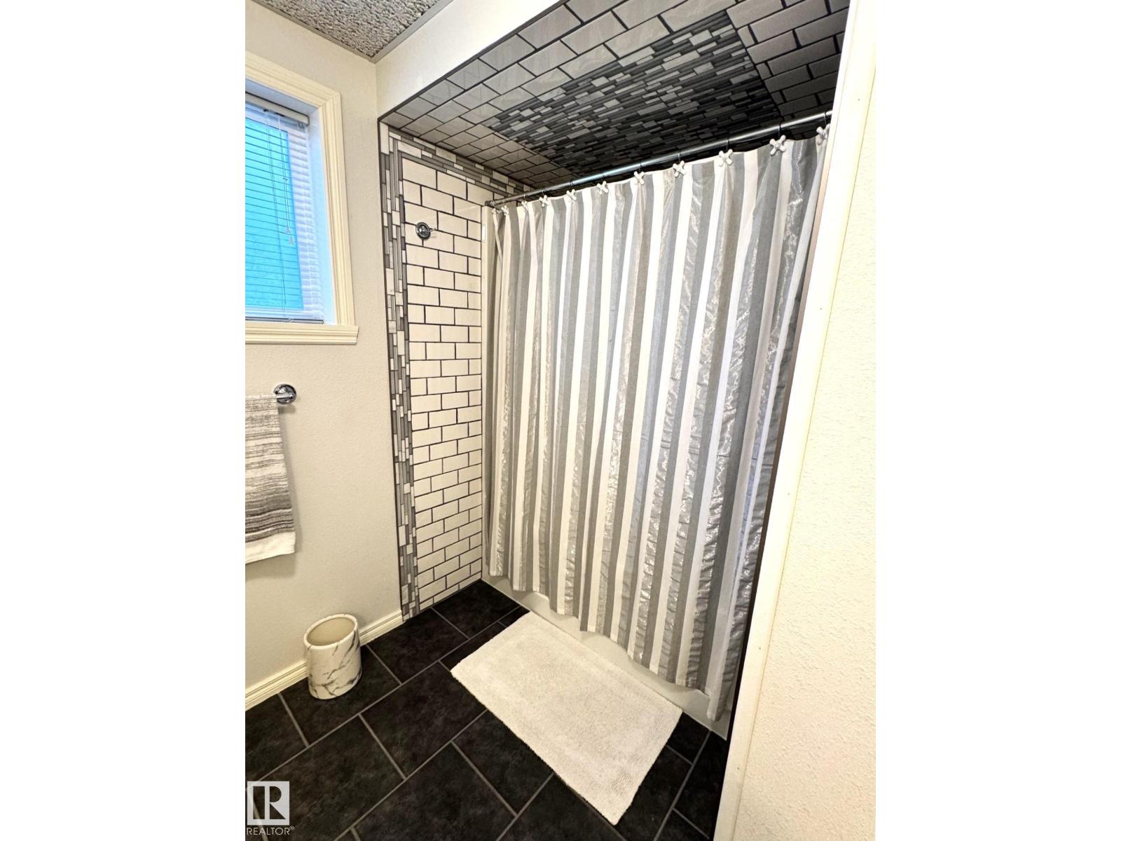 4928 50 Ave., Entwistle, Alberta  T0E 0S0 - Photo 27 - E4511856