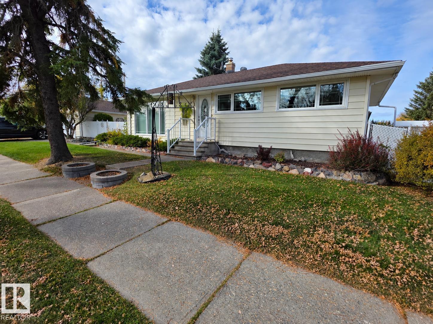 5308 48 St, Drayton Valley, Alberta T7A 1C2 - Photo 1 - E4512100
