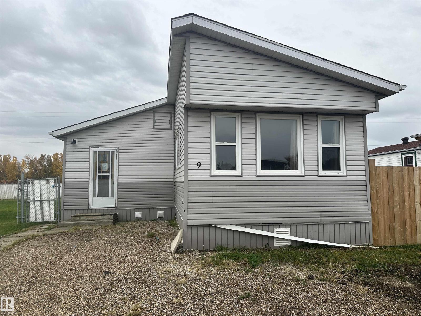 #9 5220 44av, Calmar, Alberta T0C 0V0 - Photo 2 - E4512403