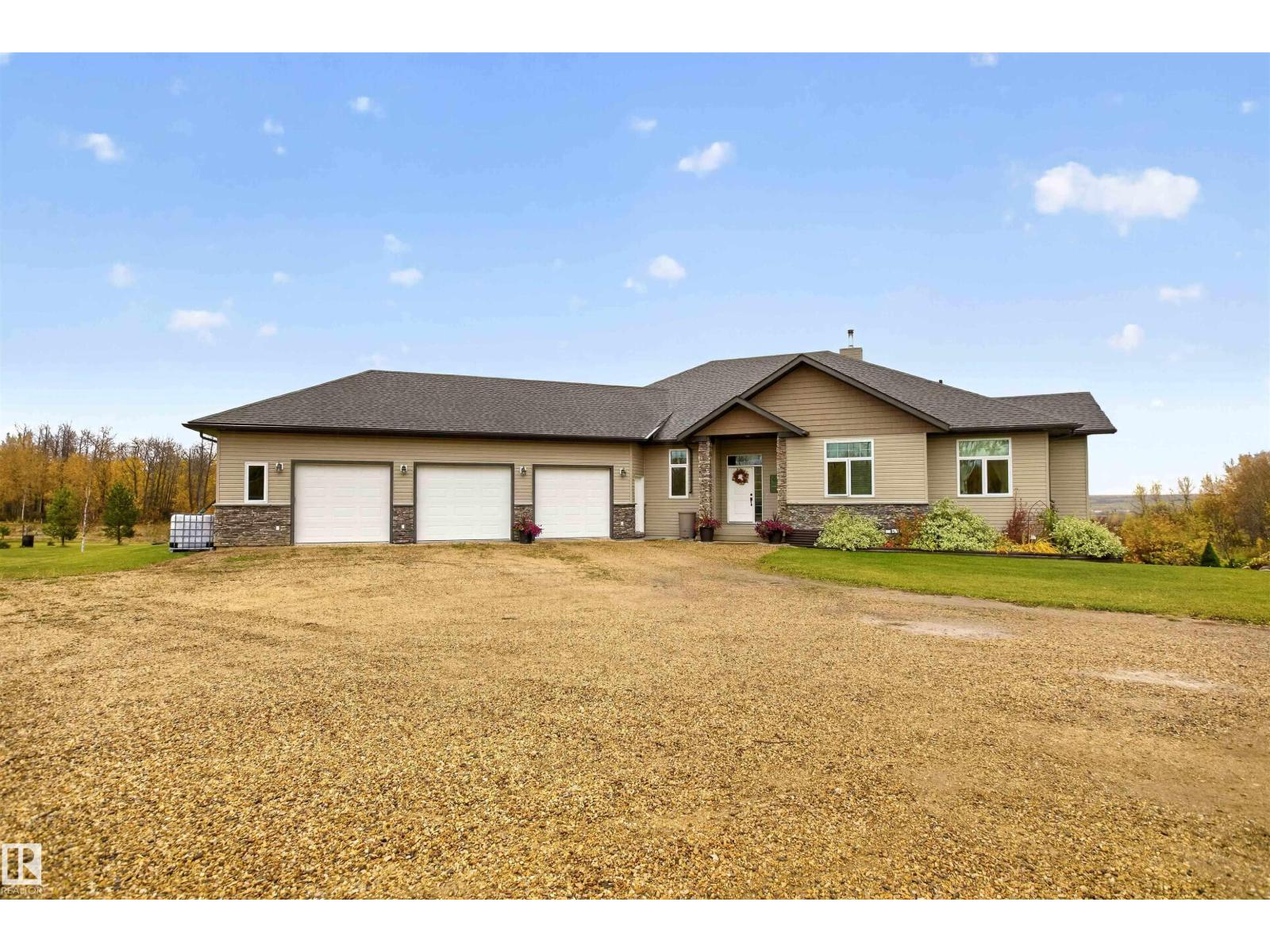 57111 Hwy 757, Rural Lac Ste. Anne County, Alberta T0E 2A0 - Photo 2 - E4512569
