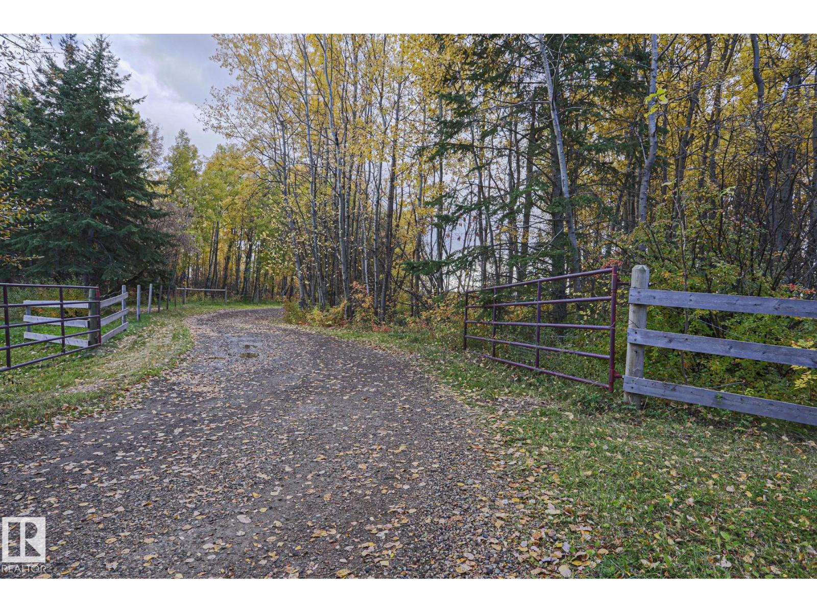 #203 1414 Hwy 37, Rural Lac Ste. Anne County, Alberta  T0E 1V0 - Photo 15 - E4512989