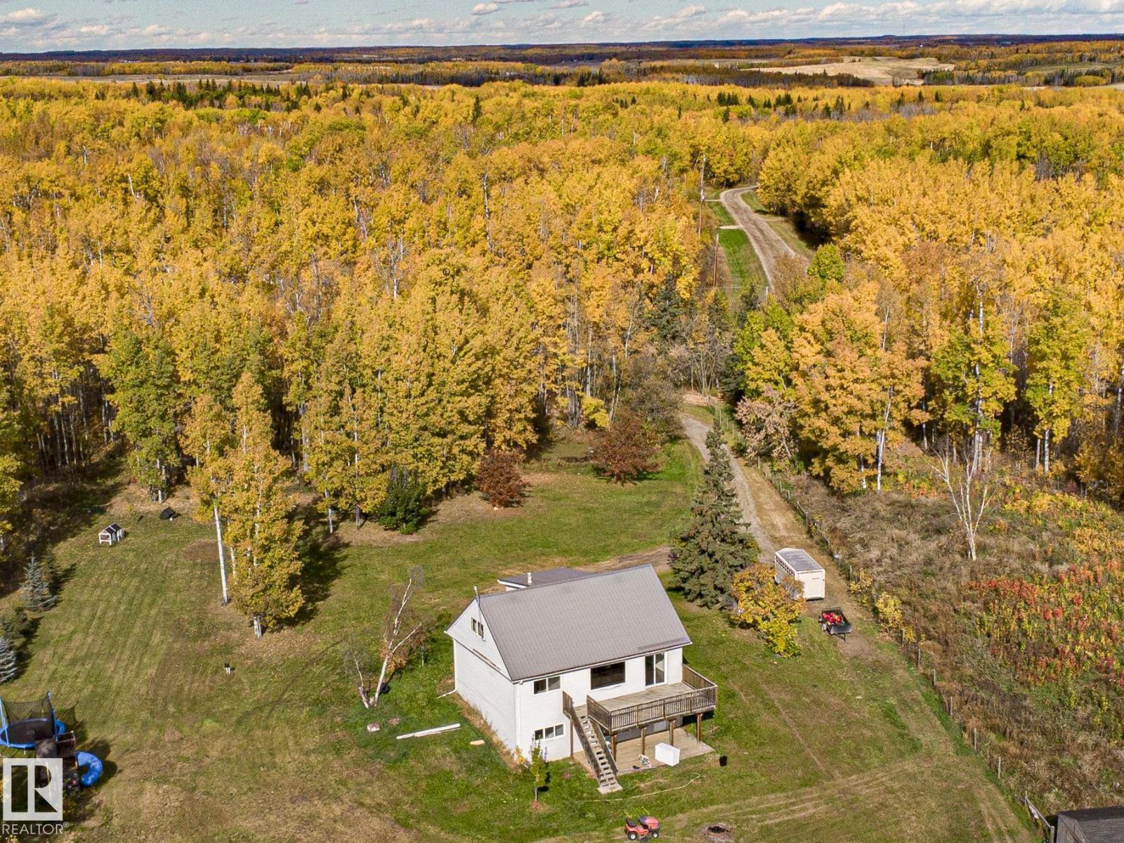 #203 1414 Hwy 37, Rural Lac Ste. Anne County, Alberta  T0E 1V0 - Photo 3 - E4512989