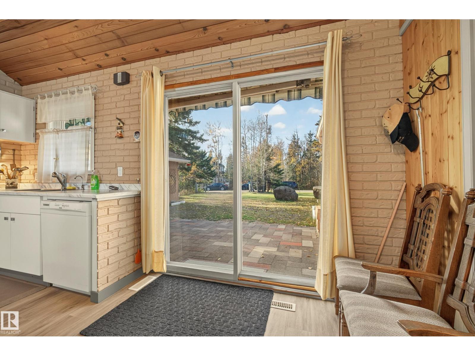 4315 Leisure Ln, Rural Lac Ste. Anne County, Alberta T0E 1V6 - Photo 11 - E4513097