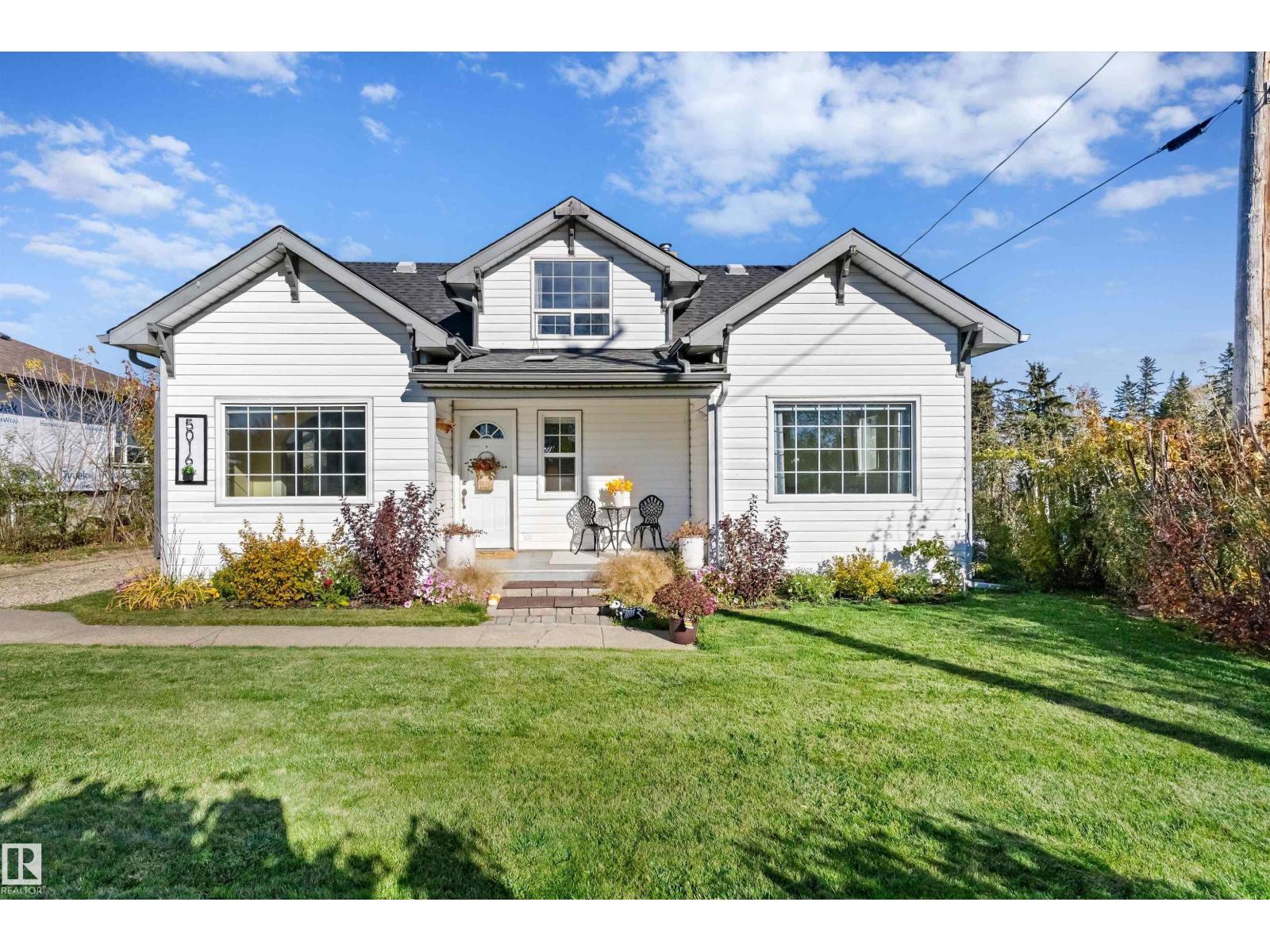 5016 52 Av, Warburg, Alberta  T0C 2T0 - Photo 1 - E4513486