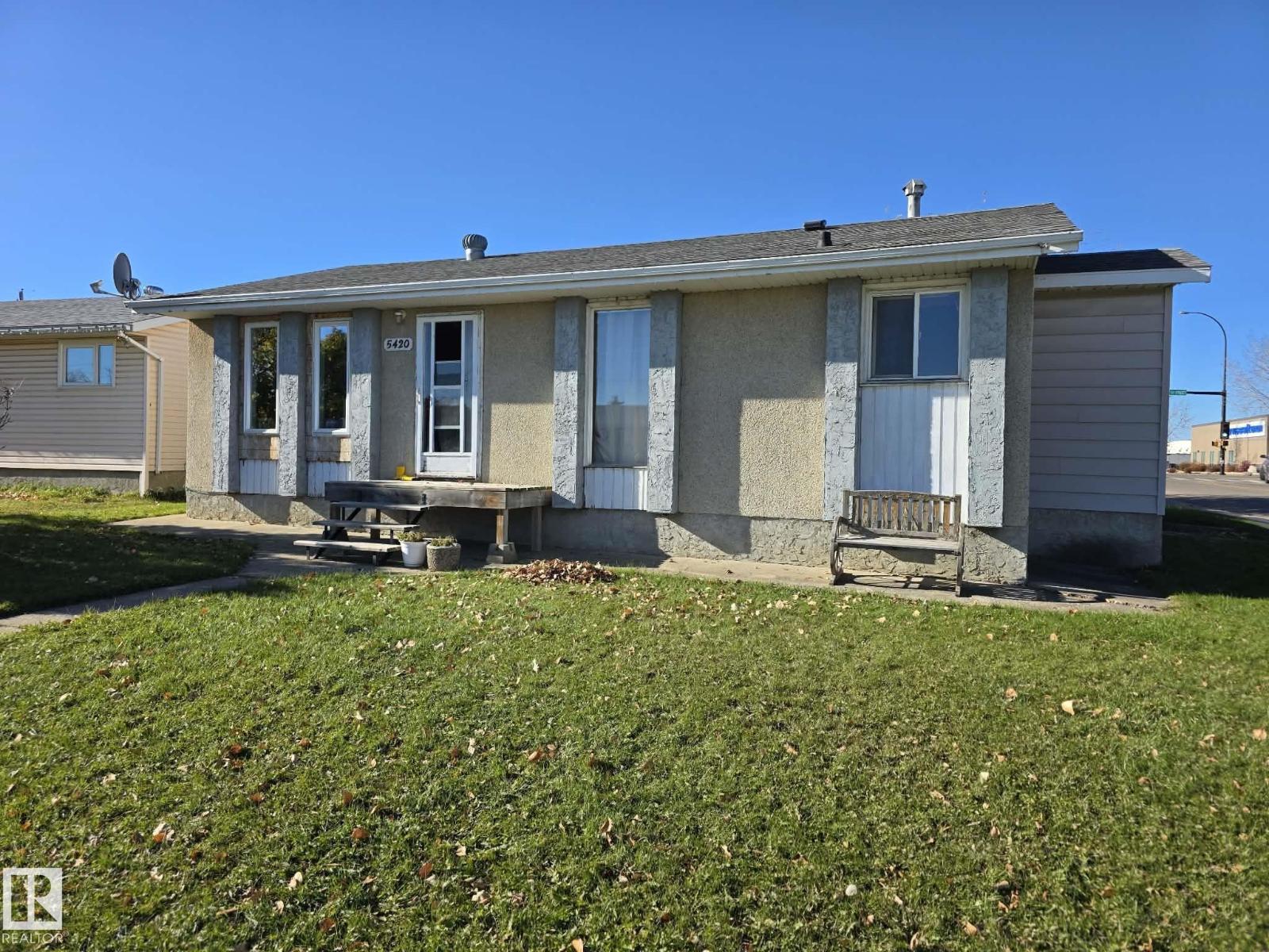 5420 49b St, Drayton Valley, Alberta T7A 1C4 - Photo 1 - E4513769